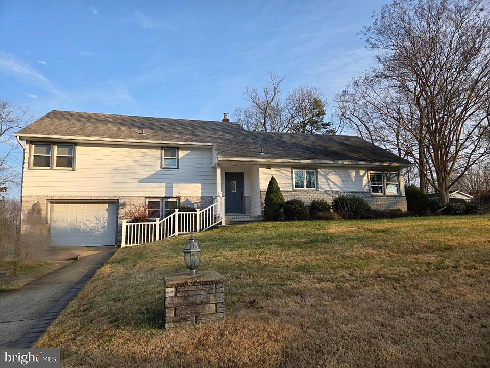 1st image of 203 Patricia Ave