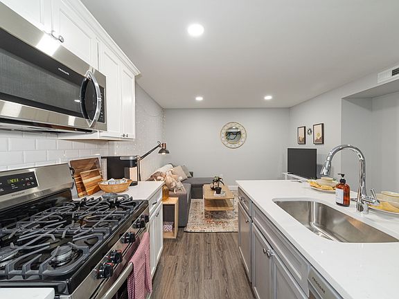 2nd image of 584 Orange St #G2
