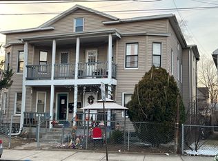 1285 Pembroke St, Bridgeport, CT 06608