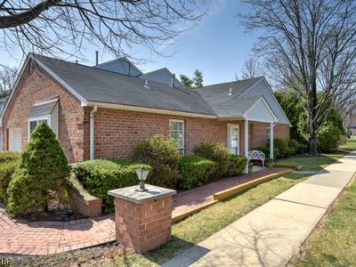 1 Gerald Ct, Lebanon, NJ, 08833