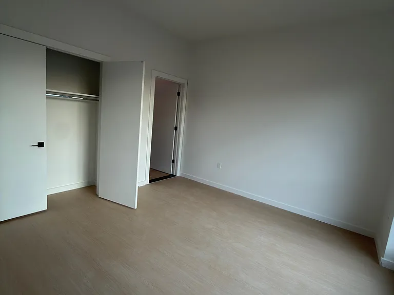 75 Webster St #4D — Photo 3