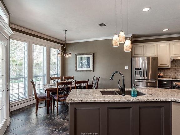 5th image of 4704 Shoal Creek Dr