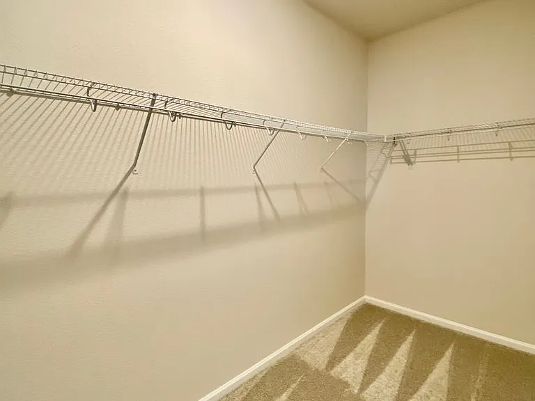 8739 Scarborough Dr — Photo 25