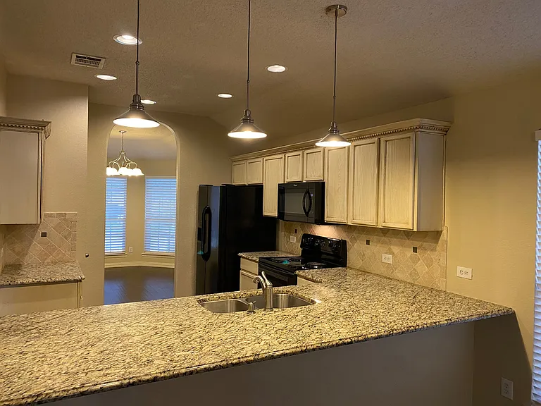 9909 Carter Dr — Photo 10