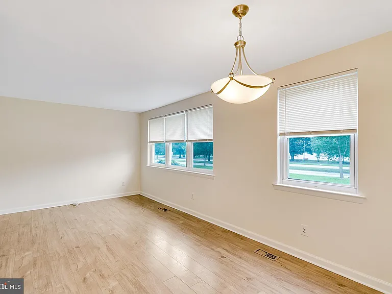 9754 E Roosevelt Blvd #1 — Photo 7