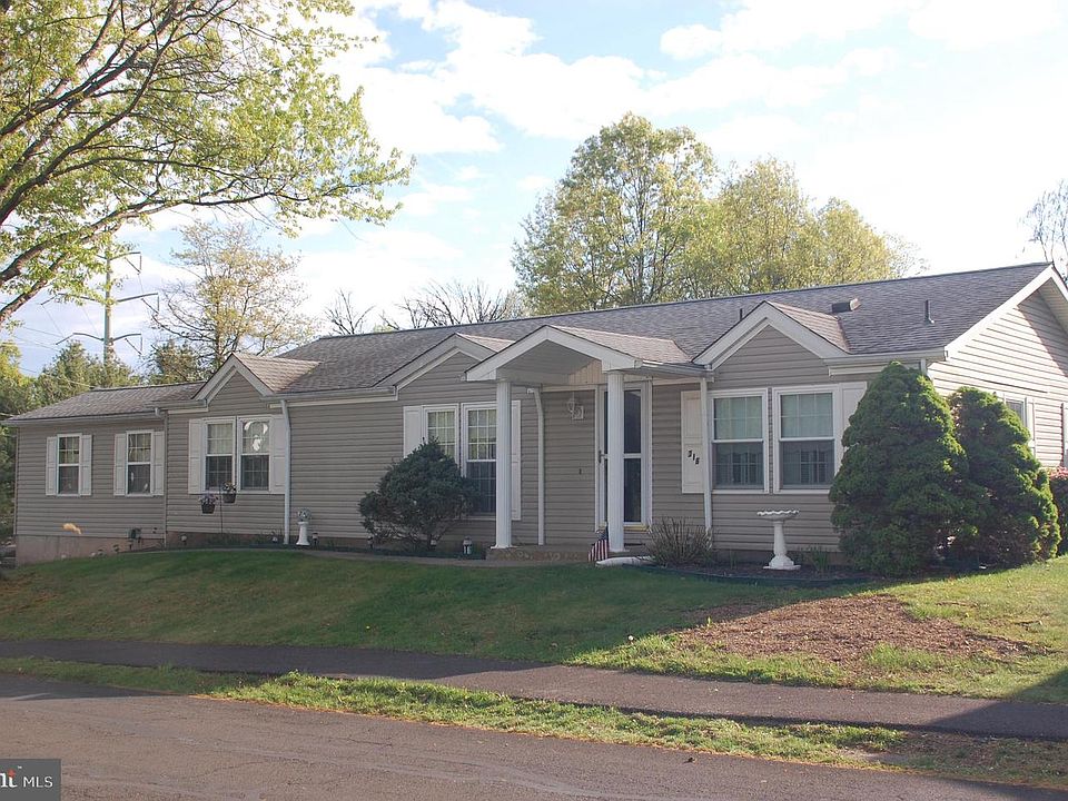 1st image of 316 Hidden Springs Dr