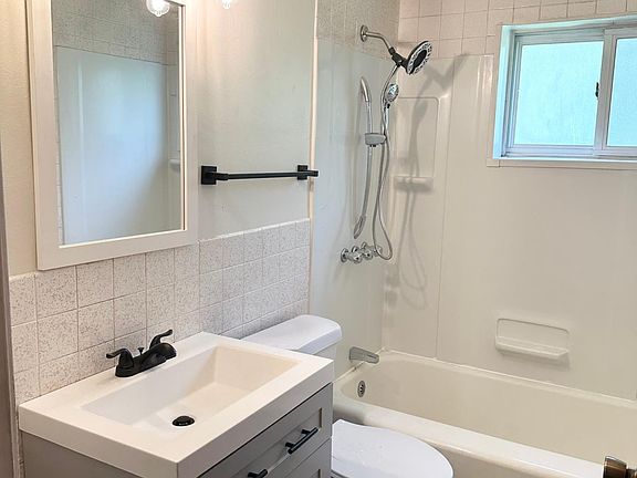 5th image of 108 Lynnwood Dr