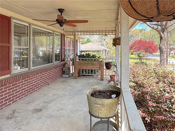 5th image of 6383 Arthur Dr