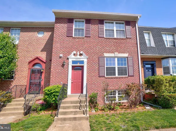 46612 Carriage Ct, Sterling, VA 20164