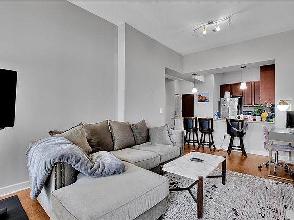 5th image of 1400 S Michigan Ave APT 2608