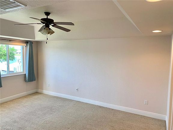 3rd image of 320 SW 3rd St Unit 103