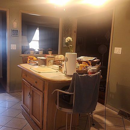2nd image of 156 Burwell Rd
