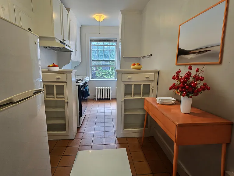 22 Concord Ave #11 — Photo 2