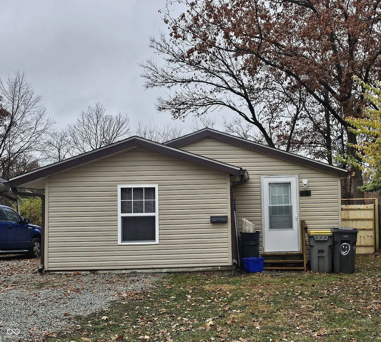 917 Hickory St photo 1