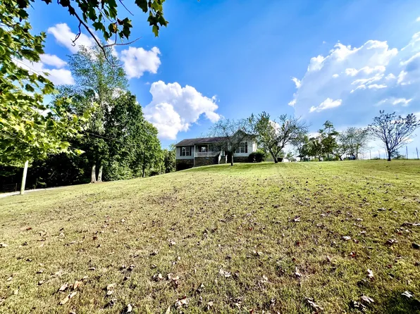 67 Moore Rd, Summertown, TN 38483