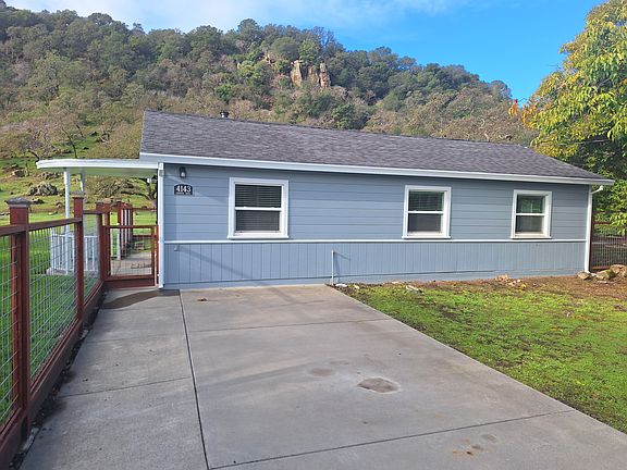 2nd image of 4143 Oakwood Dr