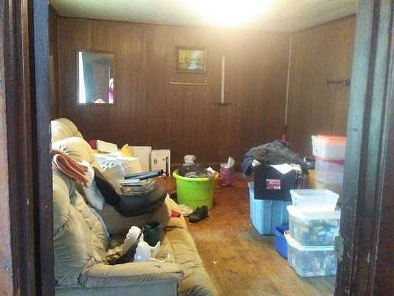 5th image of 612 Forsythe St