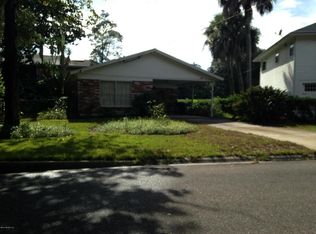 800 Sherry Dr, Atlantic Beach, FL 32233