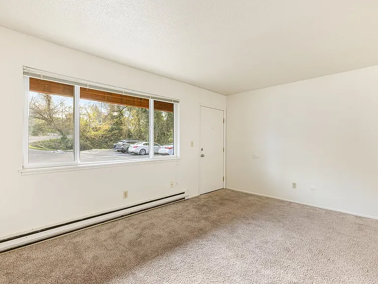 1725 SW Multnomah Blvd #12 — Photo 7