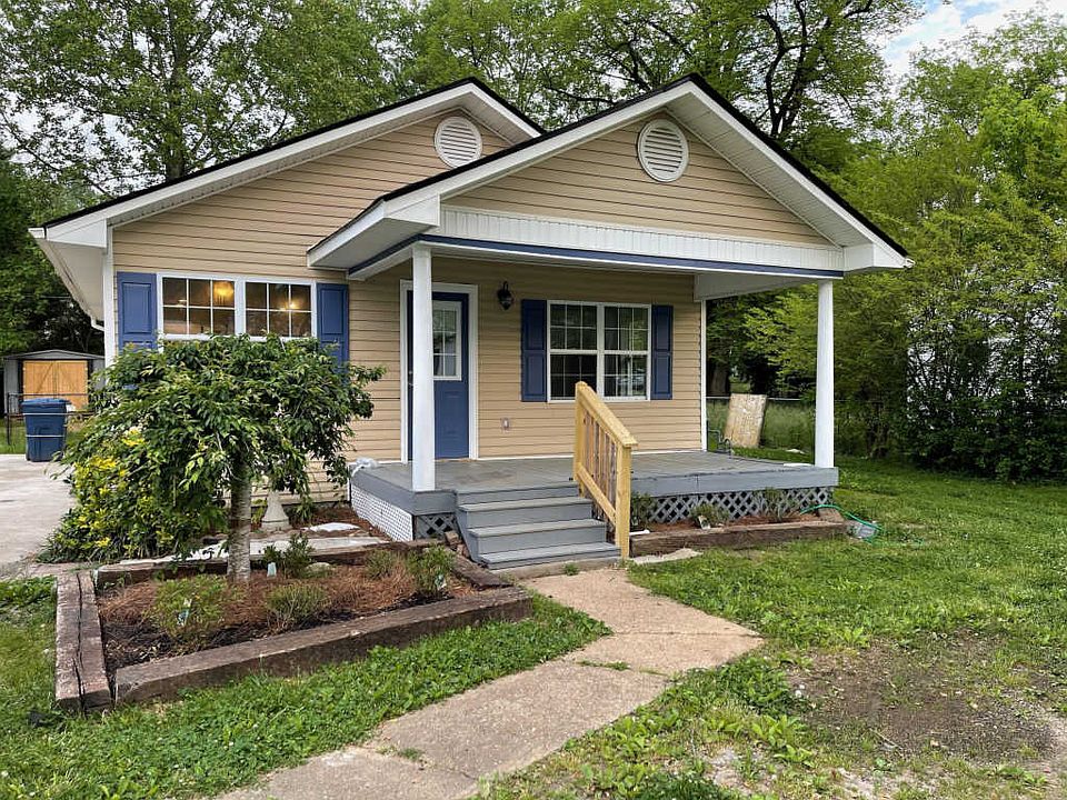 1st image of 2308 Lyndon Ave