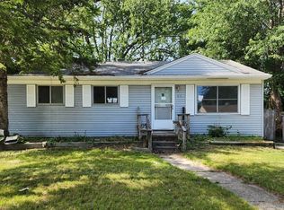 3719 Toepfer Rd, Warren, MI 48091