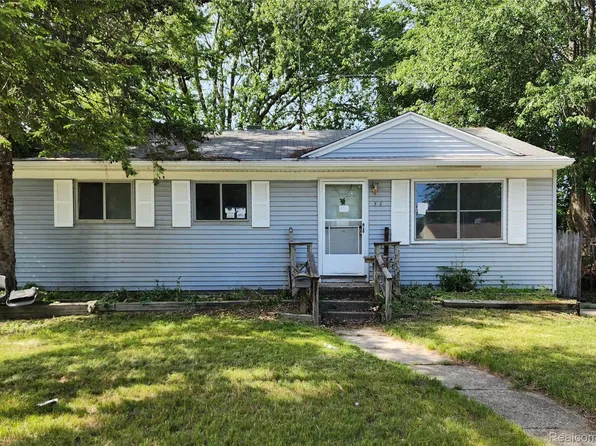 3719 Toepfer Rd, Warren, MI 48091