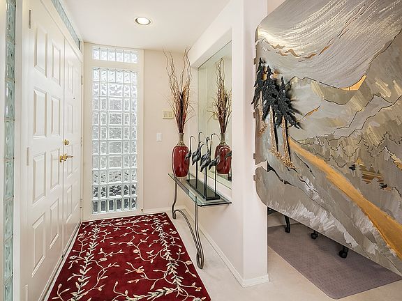 5th image of 501 Kirkland Ave APT 307
