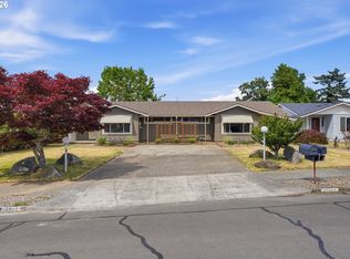 17867 NE Wasco St, Portland, OR 97230