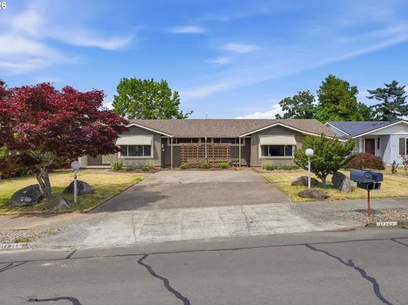 17867 NE Wasco St, Portland, OR 97230