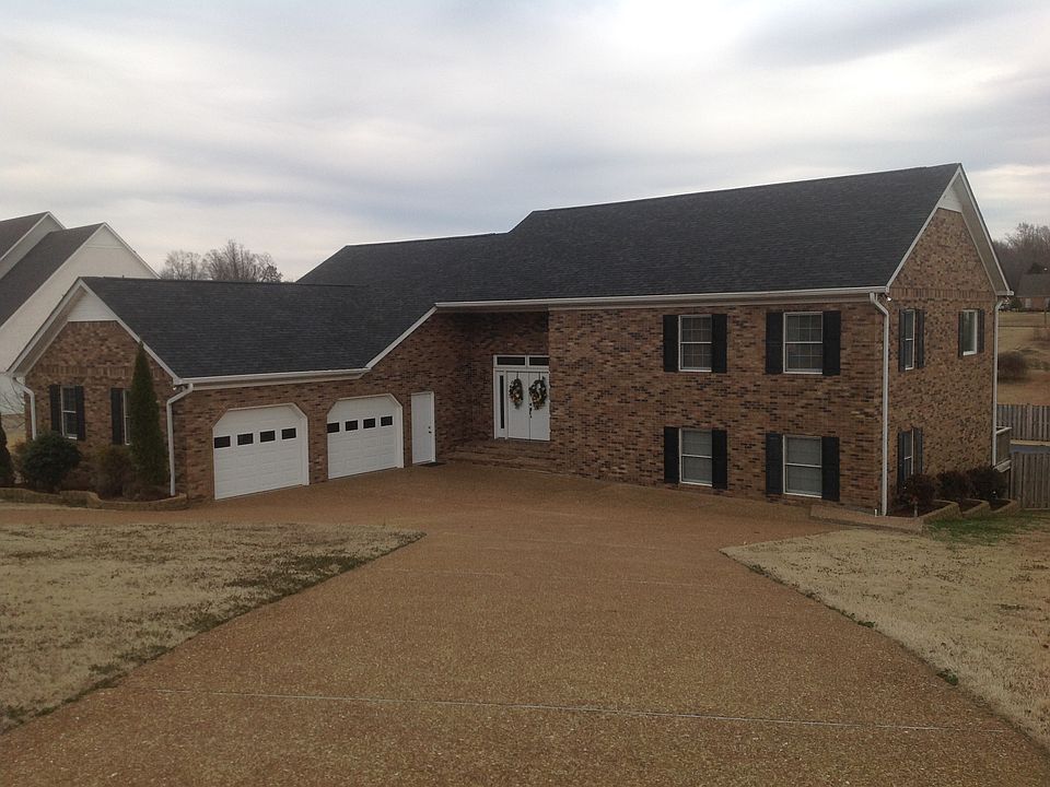 1st image of 415 Lakeshore Dr