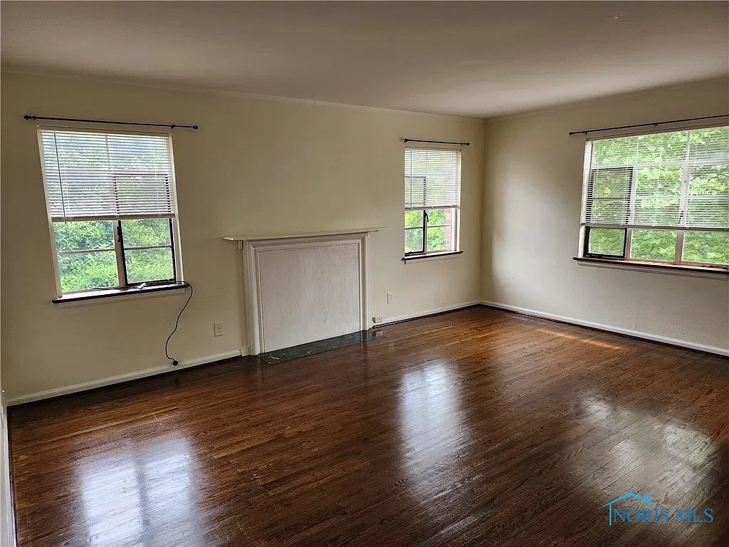 2 bed, 1.0 bath, 1193 sqft, $850 — Photo 4