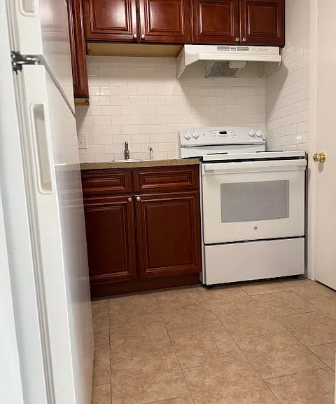 340 Highland Ave #2 — Photo 4