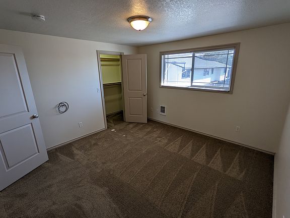 2nd image of 2781 Lancaster St APT 9