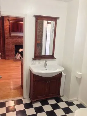 Rented by Best Find Realty Co | media 18