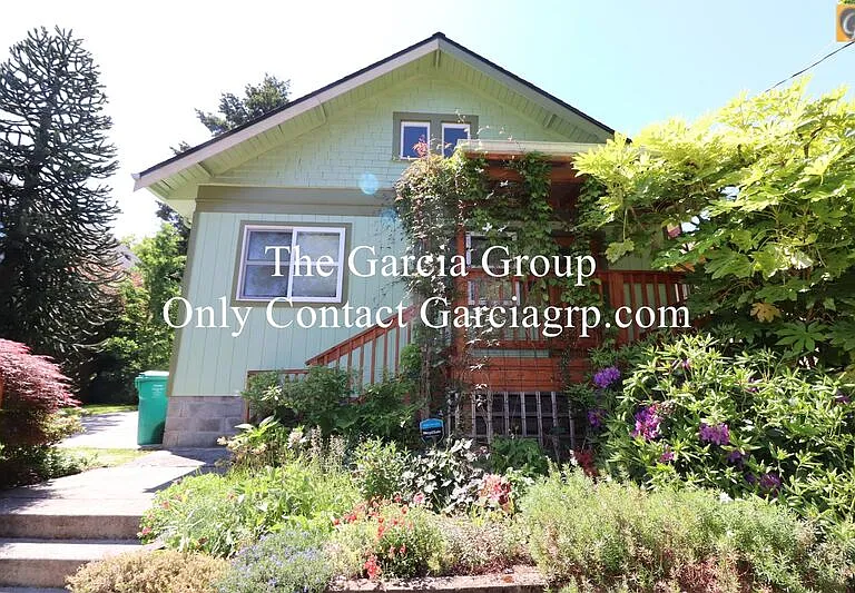 2532 N Watts St — Photo 1