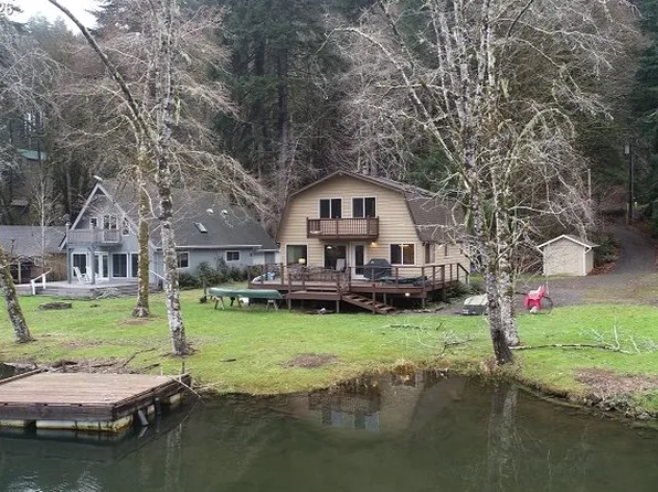 71432 Northshore Dr, Clatskanie, OR 97016