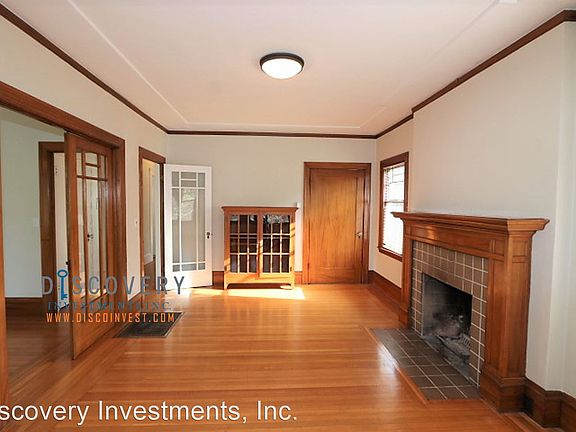 5th image of 338 Hanover Ave