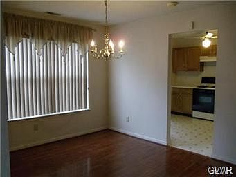 2nd image of 1943 Willings Ln #A