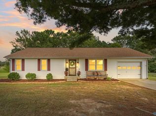 17186 Mooresville Rd, Athens, AL 35613