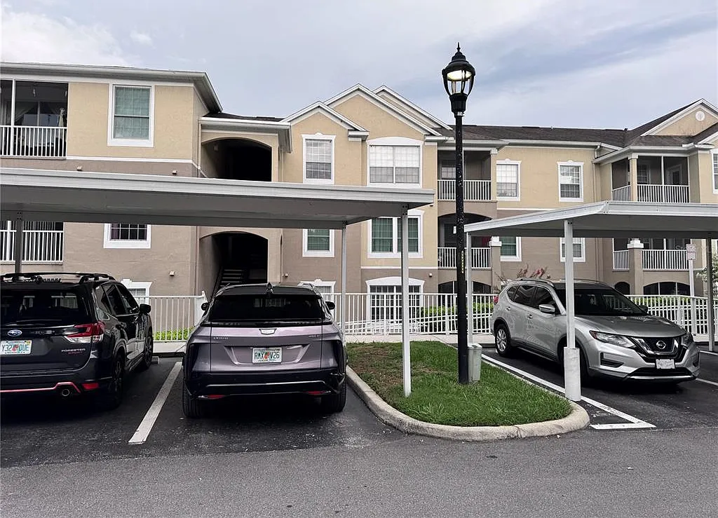 3 bed, 2.0 bath, 1411 sqft, $1,850 — Photo 2