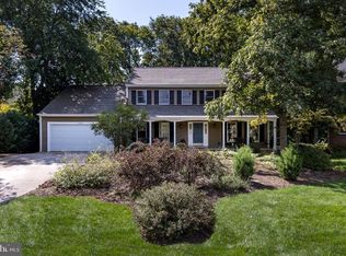 12815 Cross Creek Ln, Herndon, VA 20171