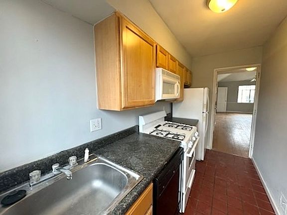 5th image of 1096 Bryden Rd #224-D