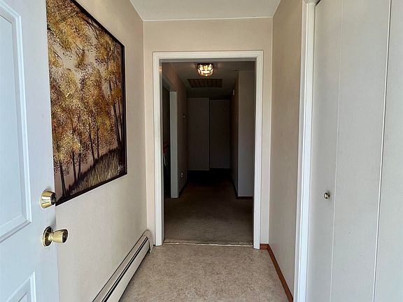 2nd image of 1084 Clark St