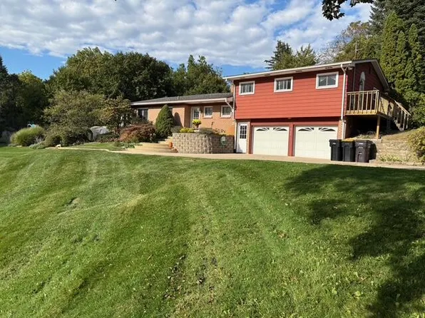 925 Parsons St SW, Grandville, MI 49418