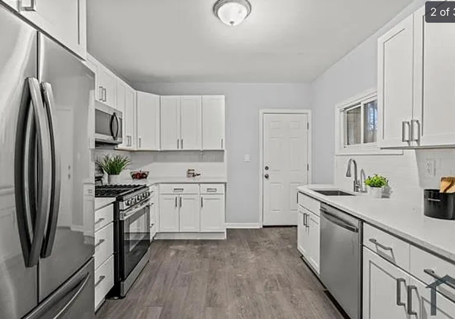 Modern 6-Bedroom Home in North Philadelphia — Photo 1