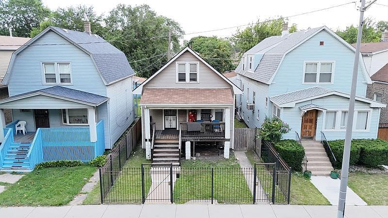 1st image of 2124 W Garfield Blvd