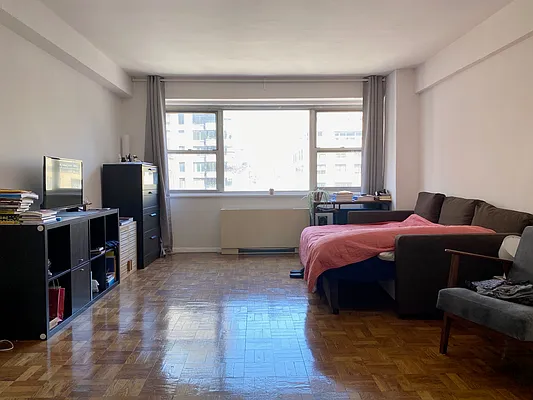 Rented by Compass | media 12