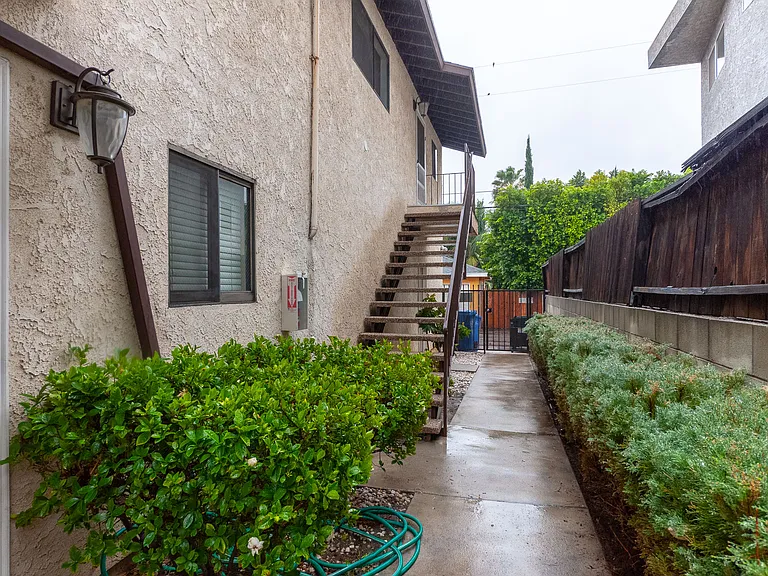 17072 Chatsworth St — Photo 22
