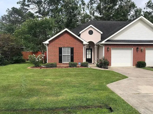 40033 Emerald Dr #B, Ponchatoula, LA 70454