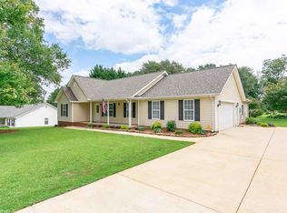 110 Ashlan Woods Ct, Greer, SC 29651